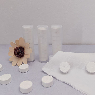 Un bon prix. Lingettes nettoyantes pour le visage OEM jetables en non-tissé en ligne