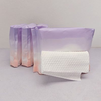 Un buon prezzo. Indumenti personalizzati per il viso usa e getta 18*20cm Indumenti per la pulizia del viso usa e getta in linea